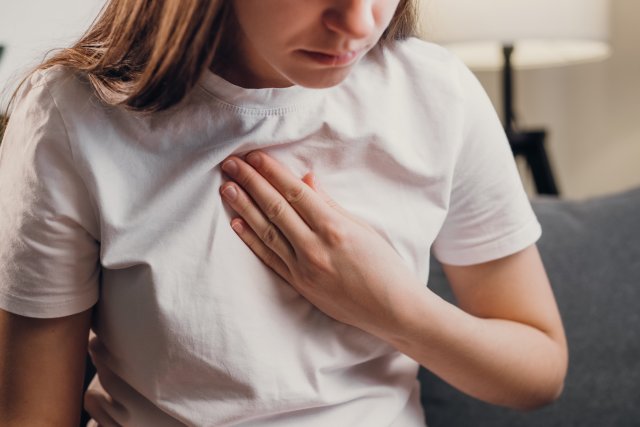 Perimenopause Demystified: Recognizing Common Symptoms and Their Causes